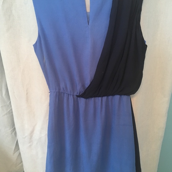 Elizabeth and James Blue & Navy Dress - Picture 3 of 5